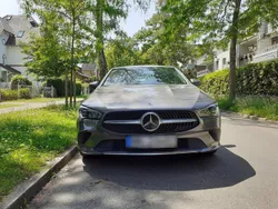Grau Gebraucht 2022 Mercedes CLA180 Limousine | 27.000 € (Fairer Preis)