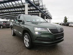 Grün Gebraucht 2019 Skoda Karoq Ambition SUV | 22.200 € (Fairer Preis)