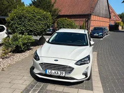 Andere außenfarben Gebraucht 2019 Ford Focus Kombi | 10.500 € (Fairer Preis)