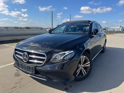 Schwarz Gebraucht 2019 Mercedes E220 Limousine | 26.450 € (Guter Preis)