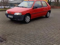 Rot Gebraucht 1995 Peugeot 106 Kleinwagen | 1.700 €