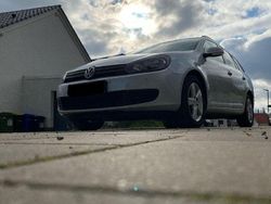 Silber Gebraucht 2012 VW Golf VII Comfortline Kombi | 5.300 € (Fairer Preis)