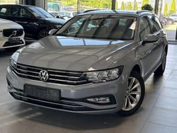 Moonstone gray Gebraucht 2023 VW Passat Kombi | 23.998 € (Fairer Preis)
