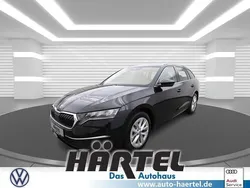 Black magic perleffekt Neu 2024 Skoda Octavia Selection Kombi | 33.600 € (Guter Preis)