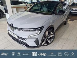 Grau Gebraucht 2024 Renault Megane E-Tech Limousine | 32.189 € (Guter Preis)