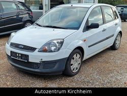 Weiß Gebraucht 2006 Ford Fiesta Ambiente Kleinwagen | 2.490 € (Etwas zu teuer)