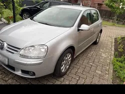 Silber Gebraucht 2006 VW Golf V Kleinwagen | 2.700 € (Fairer Preis)