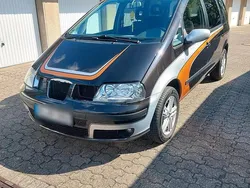 Schwarz Gebraucht 2001 Seat Alhambra Van / Kleinbus | 1.500 € (Fairer Preis)