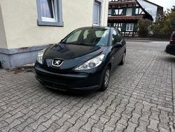 Gebraucht 2011 Peugeot 206 Limousine | 2.200 € (Fairer Preis)