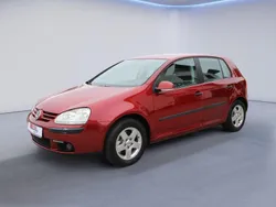 Rot Gebraucht 2005 VW Golf V Trendline Kleinwagen | 4.990 € (Etwas zu teuer)