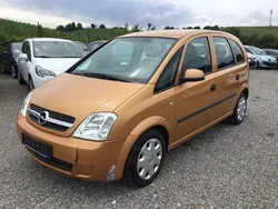 Orange Gebraucht 2004 Opel Meriva Edition Van / Kleinbus | 1.499 € (Guter Preis)