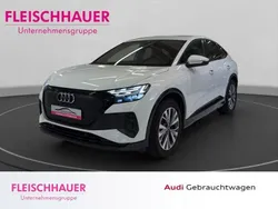 Weiss Gebraucht 2022 Audi Q4 Sportback e-tron Ambiente SUV | 42.490 € (Fairer Preis)