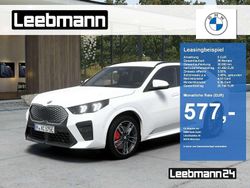 Alpinweiß uni Neu 2025 BMW iX2 M Sport SUV | 52.750 € (Fairer Preis)