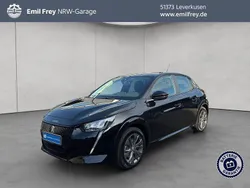 Perla nera schwarz metallic Gebraucht 2023 Peugeot e-208 Active Kleinwagen | 18.665 € (Superpreis)