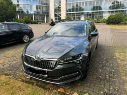 Grau Gebraucht 2020 Skoda Superb Style Kombi | 21.800 € (Fairer Preis)