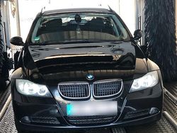 Schwarz Gebraucht 2008 BMW 320 Limousine | 1.500 € (Fairer Preis)