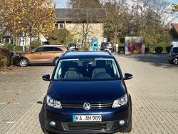 Blau Gebraucht 2013 VW Touran Van / Kleinbus | 7.700 € (Fairer Preis)