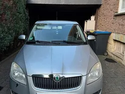 Silber Gebraucht 2007 Skoda Fabia Kleinwagen | 1.900 € (Guter Preis)