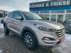 Weiß Gebraucht 2016 Hyundai Tucson Intro Edition SUV | 10.999 € (Guter Preis)