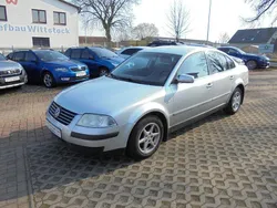 Silber Gebraucht 2003 VW Passat Comfortline Limousine | 3.480 € (Etwas zu teuer)