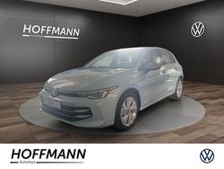 Blau Gebraucht 2025 VW Golf Style Limousine | 29.565 € (Fairer Preis)