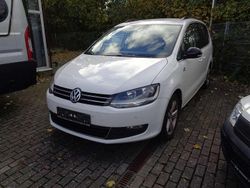Weiß Gebraucht 2012 VW Sharan Match Van / Kleinbus | 4.999 €