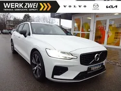 Weiß Gebraucht 2020 Volvo V60 R-Design Kombi | 31.900 € (Fairer Preis)