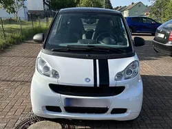 Weiß Gebraucht 2010 Smart ForTwo Coupé Coupé | 3.200 € (Fairer Preis)