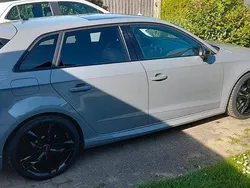 Grau Gebraucht 2019 Audi RS3 Sport Kleinwagen | 43.700 € (Guter Preis)
