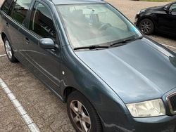 Grau Gebraucht 2005 Skoda Fabia Kleinwagen | 1.299 € (Guter Preis)