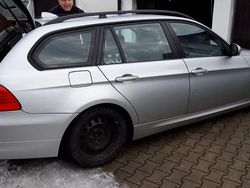 Silber Gebraucht 2009 BMW 320 Sport Line Kombi | 2.950 € (Superpreis)