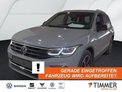 Grau Gebraucht 2021 VW Tiguan Active SUV | 25.780 € (Fairer Preis)