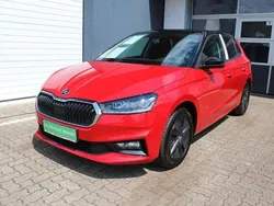 Rot Gebraucht 2023 Skoda Fabia Style Kleinwagen | 24.450 €
