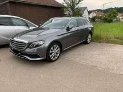Grau Gebraucht 2017 Mercedes E220 Exclusive Kombi | 23.800 € (Etwas zu teuer)