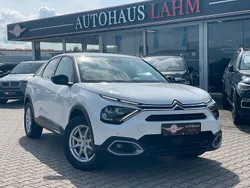 Weiß Gebraucht 2023 Citroën C4 PureTech Limousine | 16.990 € (Fairer Preis)