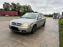 Grau Gebraucht 2002 Opel Vectra Limousine | 3.000 € (Teuer)