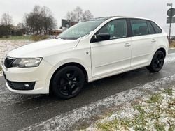 Weiß Gebraucht 2015 Skoda Rapid Limousine | 6.499 € (Superpreis)