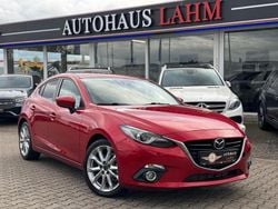 Rot Gebraucht 2016 Mazda 3 Exclusive-Line Limousine | 13.490 € (Fairer Preis)