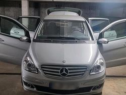 Grau Gebraucht 2006 Mercedes B200 Van / Kleinbus | 4.800 € (Fairer Preis)