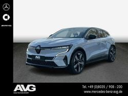 Grau Gebraucht 2022 Renault Megane E-Tech Techno Limousine | 23.800 € (Guter Preis)