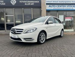 Weiß Gebraucht 2012 Mercedes B180 Van / Kleinbus | 9.900 € (Etwas zu teuer)