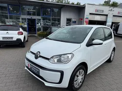 Weiß Gebraucht 2021 VW up! Basis Kleinwagen | 9.473 € (Fairer Preis)