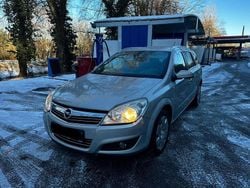 Grau Gebraucht 2008 Opel Astra Kombi | 2.200 € (Fairer Preis)