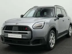 Grün Gebraucht 2024 Mini Countryman Classic SUV | 39.514 € (Superpreis)