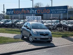 Silber Gebraucht 2009 Toyota Yaris Cool Kleinwagen | 2.999 € (Fairer Preis)