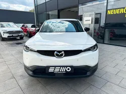 Weiß Gebraucht 2023 Mazda MX30 Ad'Vantage SUV | 16.600 € (Superpreis)