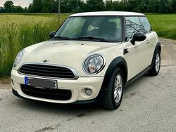 Beige Gebraucht 2011 Mini ONE Kleinwagen | 7.999 € (Teuer)