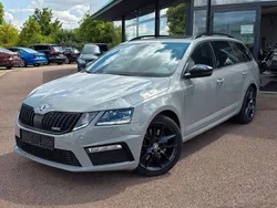 Grau Gebraucht 2018 Skoda Octavia RS Kombi | 24.580 € (Etwas zu teuer)