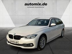 Mineralweiss metallic Gebraucht 2019 BMW 320 Advantage Limousine | 17.450 € (Superpreis)