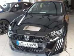 Lackierung schwarz perla nera Neu 2025 Peugeot e-208 Style Kleinwagen | 33.980 €